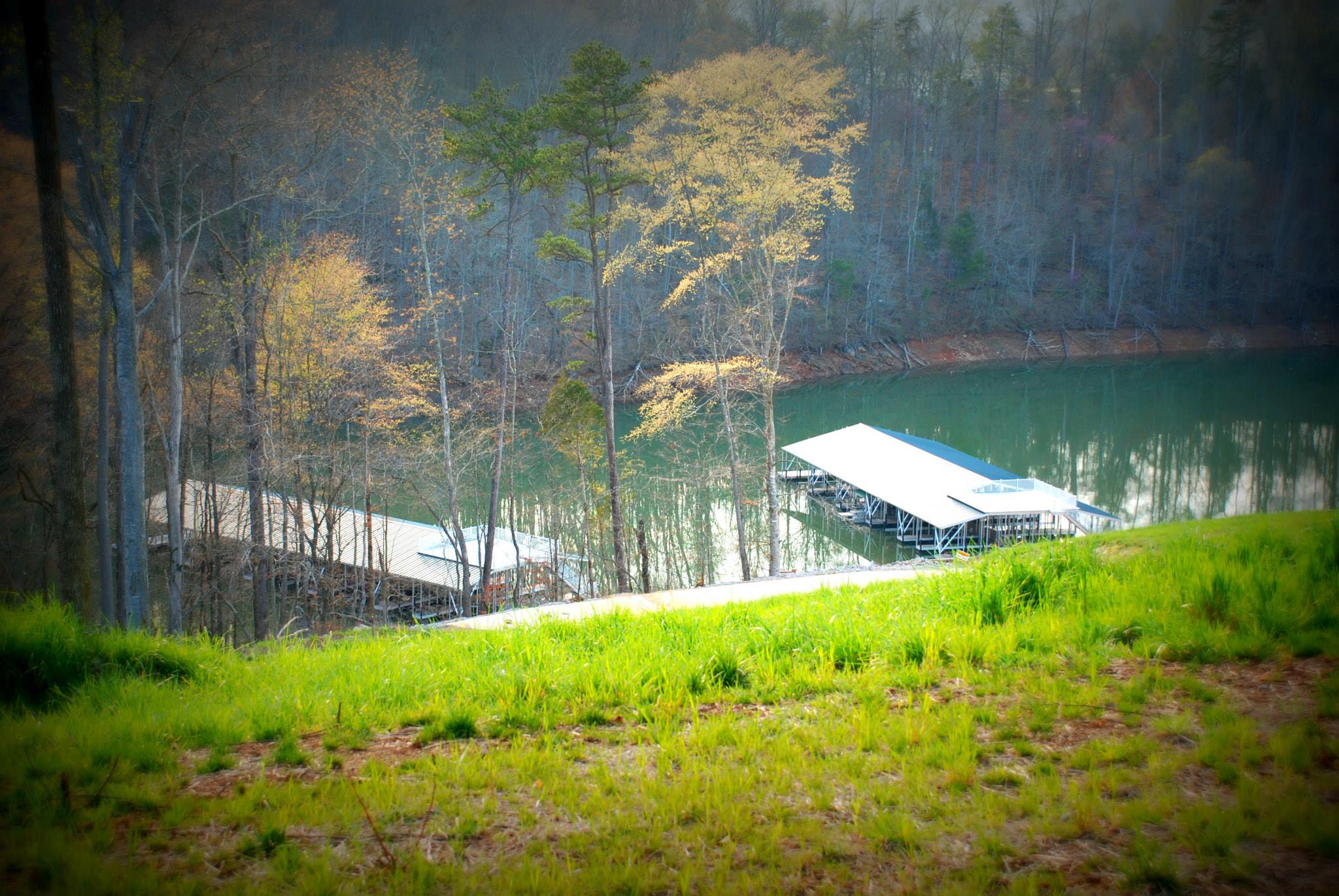 Community Boat Slips at Hickory Pointe